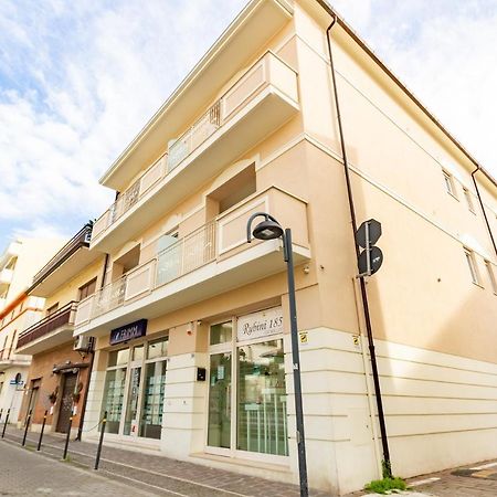Giada 2P - Palazzina Laura Myho Casa Appartement Tortoreto Buitenkant foto