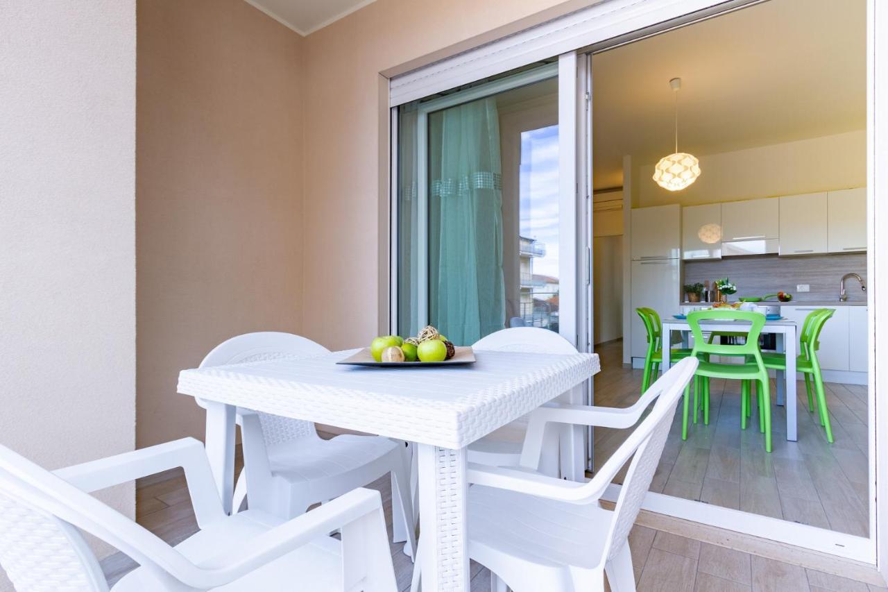 Giada 2P - Palazzina Laura Myho Casa Appartement Tortoreto Buitenkant foto